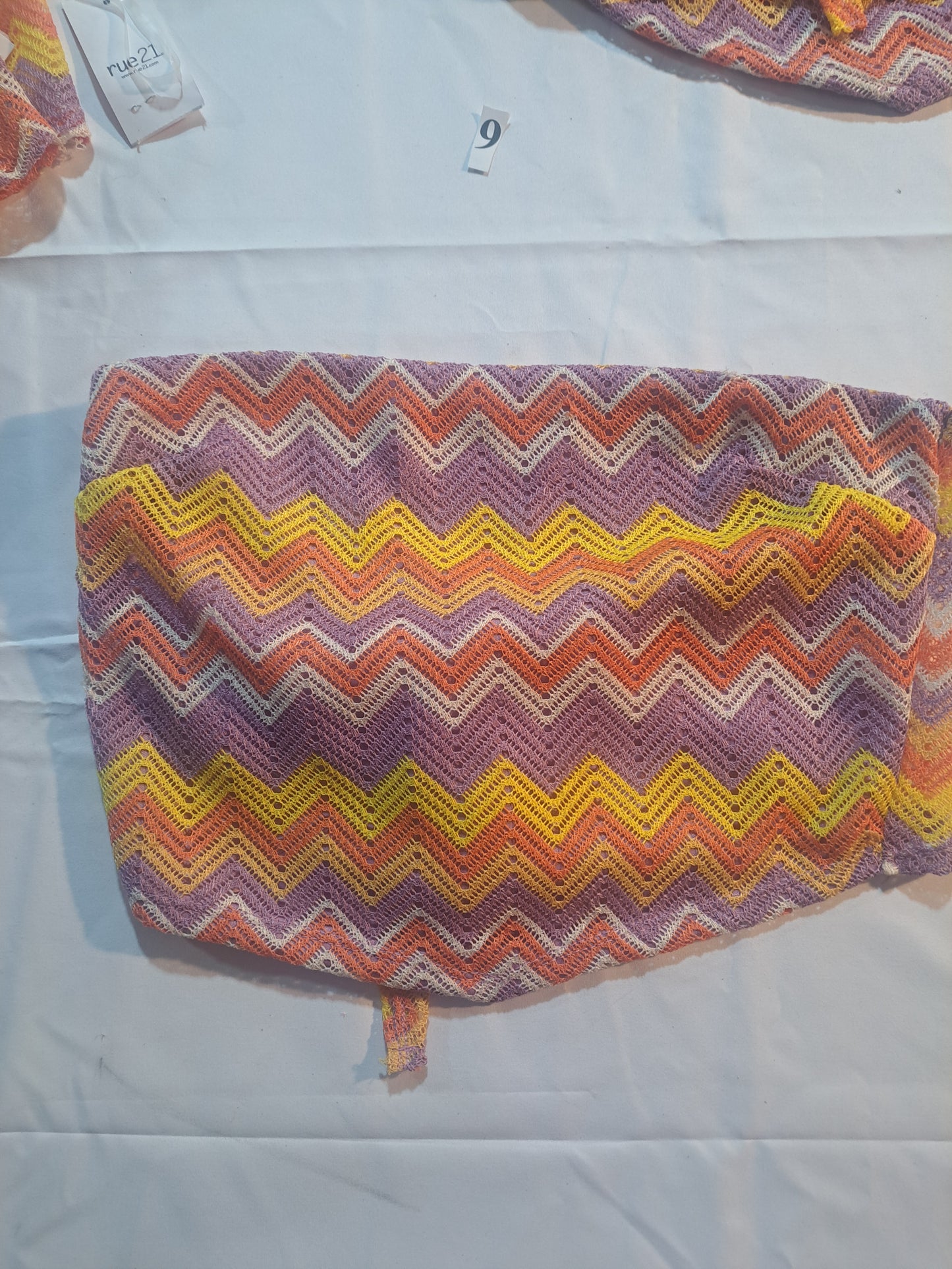 Women's strapless top