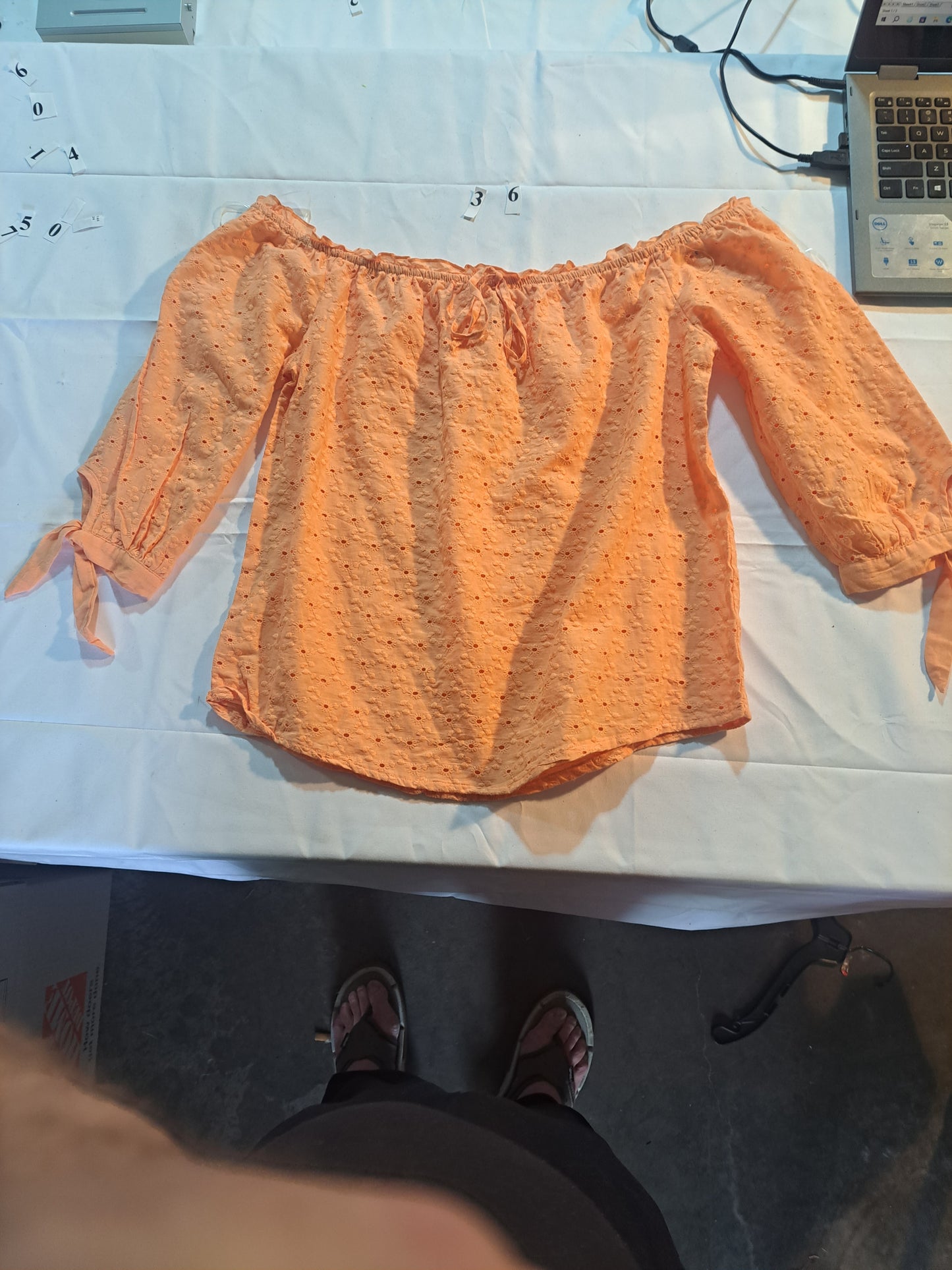 WOMAN'S MID SLEAVE TOP